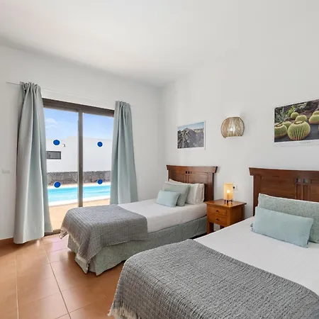 Willa Dafne By Escape