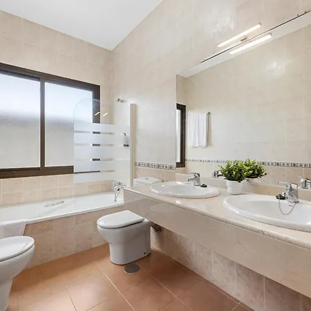 Villa Dafne By Escape Playa Blanca