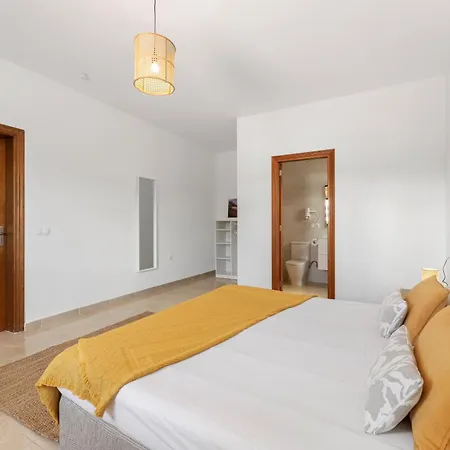 Dafne By Escapehome Villa *